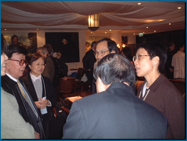 602x451 pixels (114K)